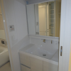 2LDK Apartment to Rent in Osaka-shi Nishi-ku Washroom