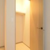 3LDK Apartment to Rent in Chuo-ku Storage