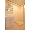 2LDK Apartment to Rent in Kawasaki-shi Nakahara-ku Washroom