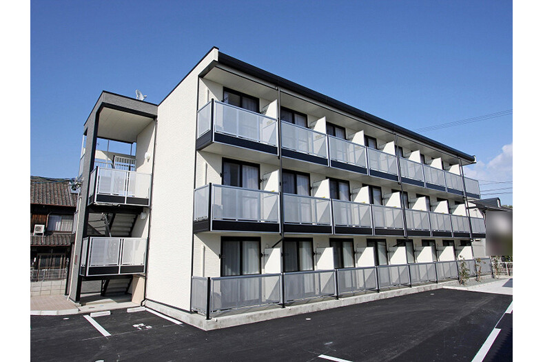 1K Apartment to Rent in Gamagori-shi Exterior
