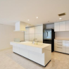 4LDK Apartment to Rent in Minato-ku Kitchen
