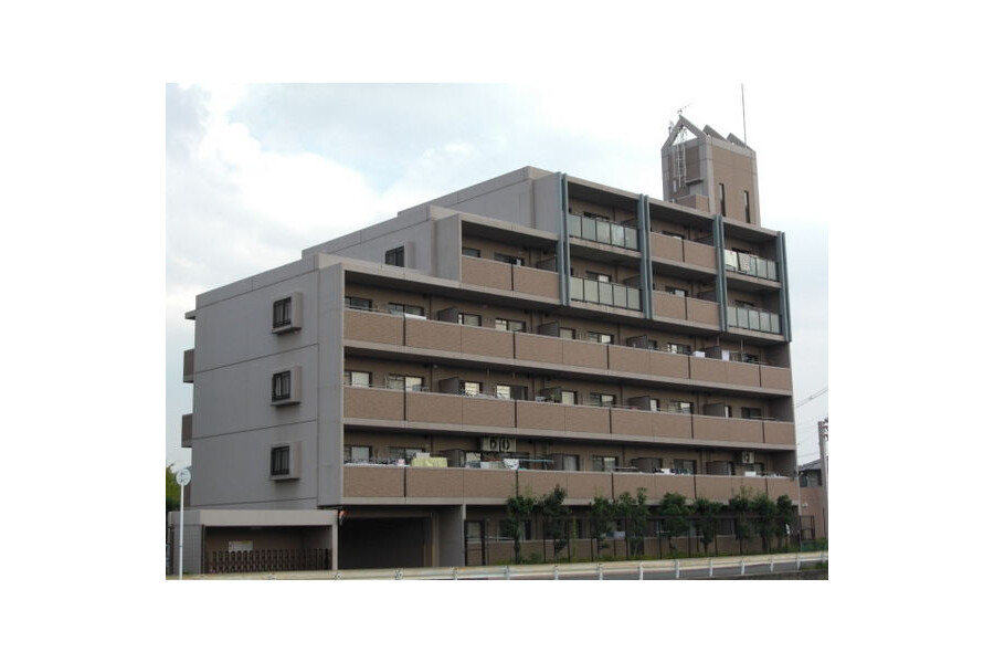 2LDK Apartment to Rent in Toyonaka-shi Exterior