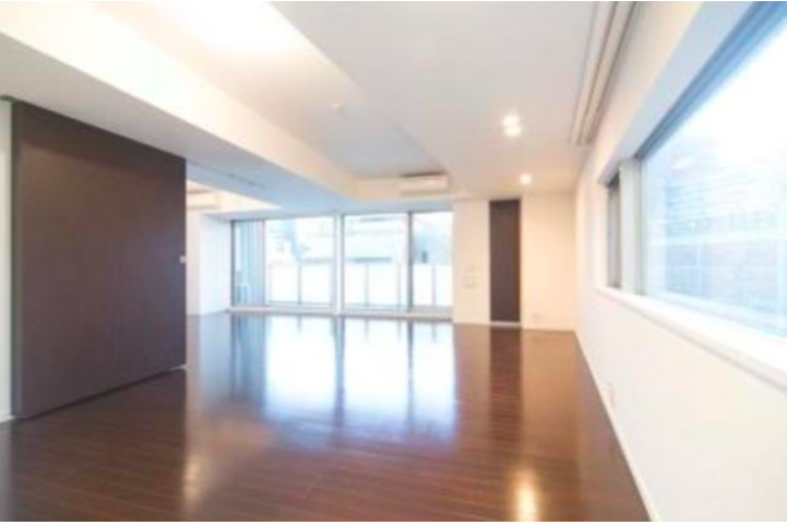 1LDK Apartment to Rent in Minato-ku Living Room