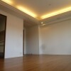 2LDK Apartment to Rent in Meguro-ku Living Room