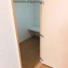 1K Apartment to Rent in Funabashi-shi Storage