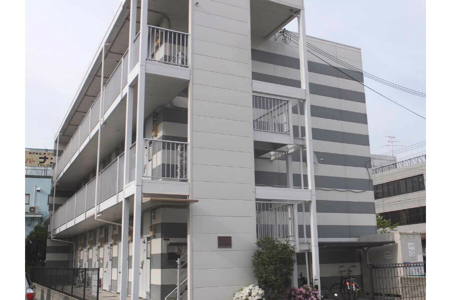 1K Apartment to Rent in Osaka-shi Tsurumi-ku Exterior