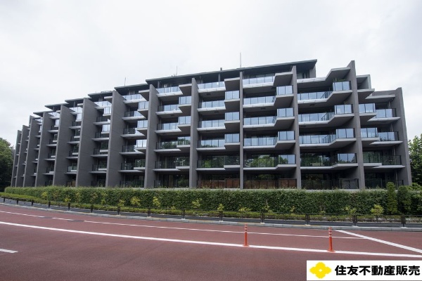 2SLDK Apartment to Buy in Shinjuku-ku Exterior