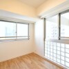 1LDK Apartment to Buy in Yokohama-shi Naka-ku Bedroom