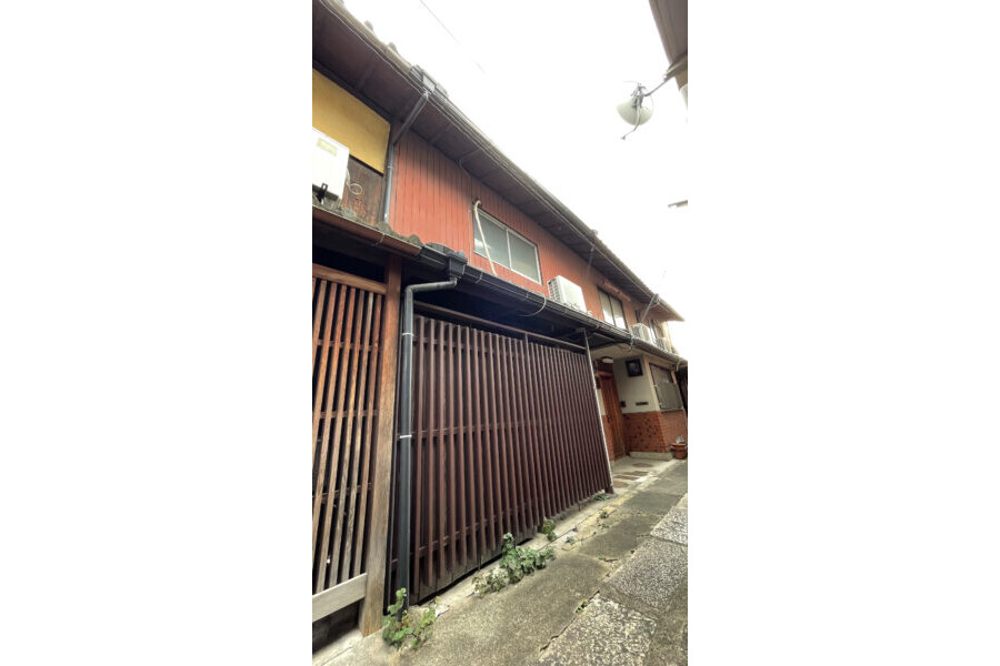 5K House to Buy in Kyoto-shi Shimogyo-ku Exterior
