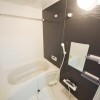 2LDK 아파트 to Rent in Arakawa-ku Bathroom