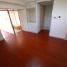 2DK Apartment to Rent in Kawasaki-shi Takatsu-ku Room