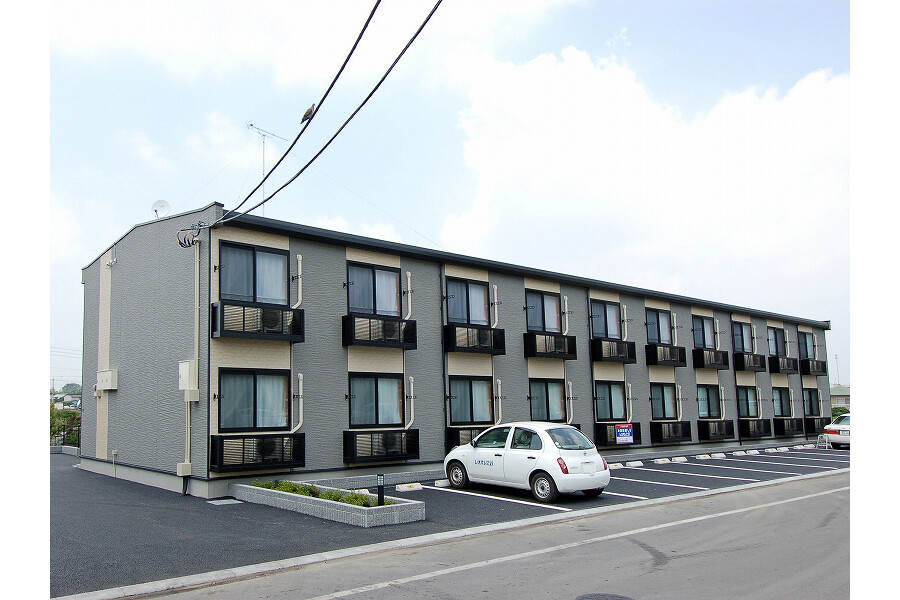 1K Apartment to Rent in Utsunomiya-shi Exterior