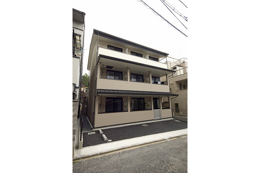 1K Apartment to Rent in Kyoto-shi Kita-ku Exterior
