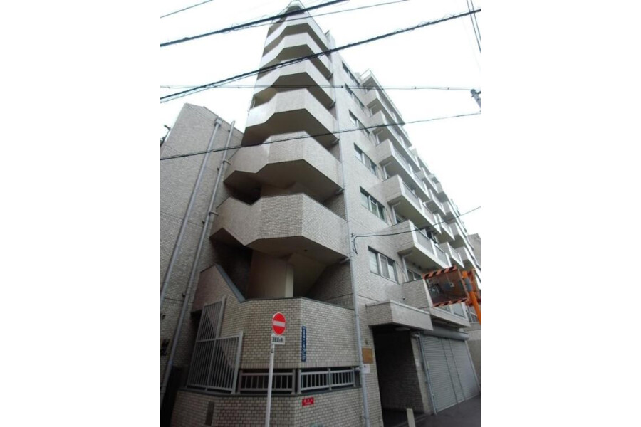 3DK Apartment to Rent in Shinjuku-ku Interior