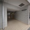 1LDK Apartment to Rent in Bunkyo-ku Building Entrance