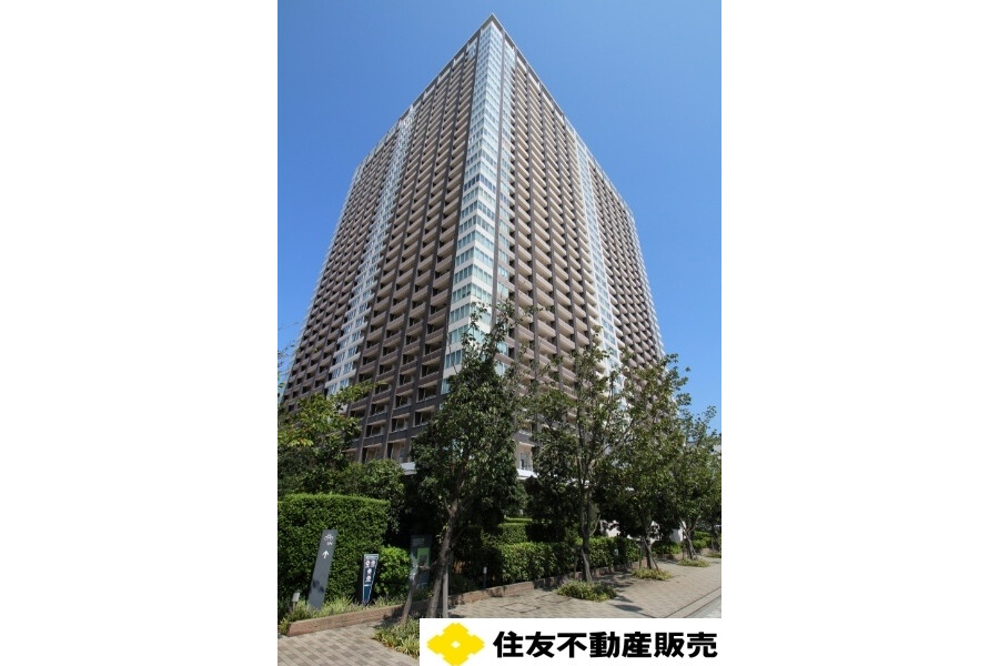 2LDK Apartment to Buy in Koto-ku Exterior