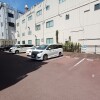 1K Apartment to Rent in Higashiosaka-shi Parking