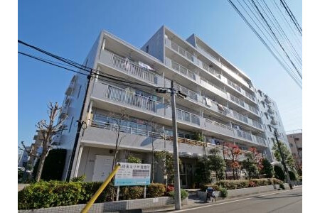 3LDK Apartment to Rent in Yokohama-shi Kohoku-ku Exterior