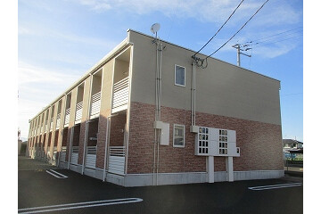 1K Apartment to Rent in Watari-gun Watari-cho Exterior