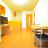 1K Apartment to Rent in Higashiyamato-shi Living Room
