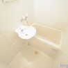 1K Apartment to Rent in Fukuoka-shi Nishi-ku Bathroom