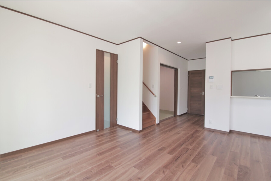 4LDK House to Buy in Neyagawa-shi Living Room