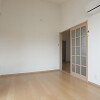 2DK Apartment to Rent in Kawasaki-shi Tama-ku Living Room