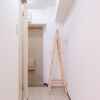 1R Apartment to Rent in Yokohama-shi Minami-ku Entrance