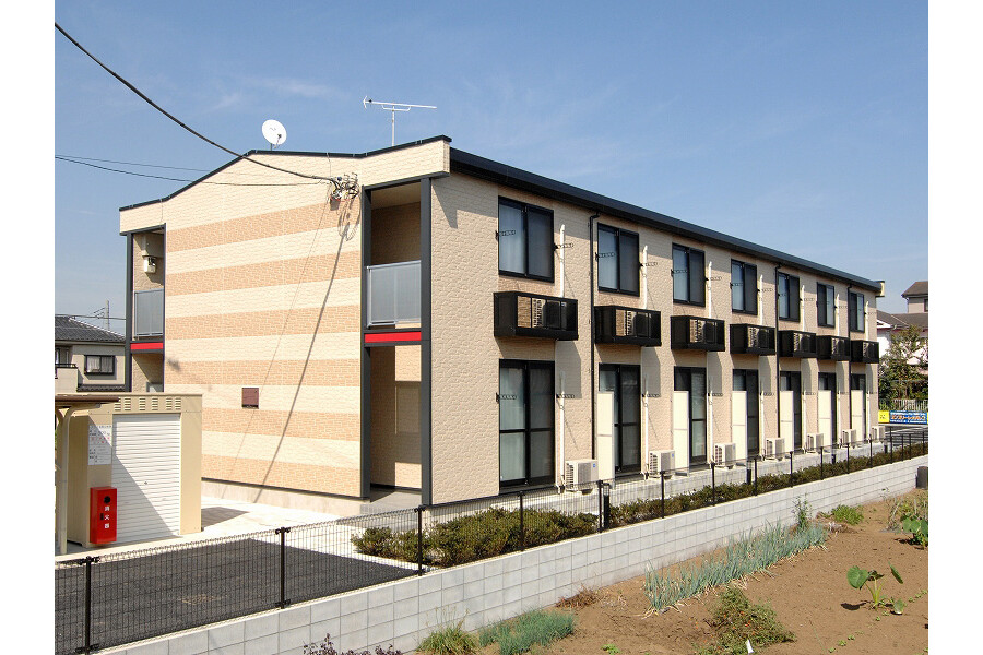 1K Apartment to Rent in Hidaka-shi Exterior