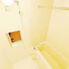 1K Apartment to Rent in Osaka-shi Higashiyodogawa-ku Bathroom