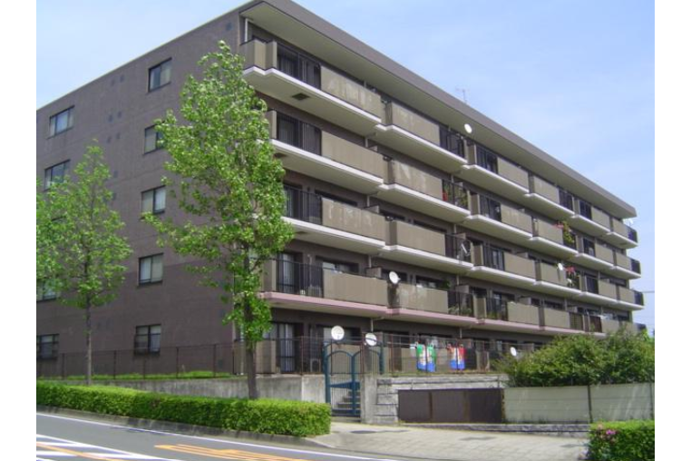 4SLDK Apartment to Rent in Yokohama-shi Aoba-ku Exterior