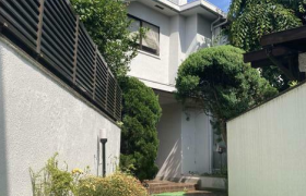 5SLDK House in Fukasawa - Setagaya-ku
