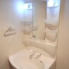 2DK Apartment to Rent in Setagaya-ku Washroom