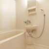 2K Apartment to Rent in Kawasaki-shi Takatsu-ku Bathroom