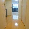 1K Apartment to Rent in Kobe-shi Chuo-ku Entrance