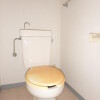 2DK Apartment to Rent in Shinjuku-ku Toilet