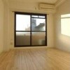 1R Apartment to Rent in Osaka-shi Higashinari-ku Living Room