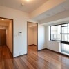 2DK Apartment to Rent in Minato-ku Living Room
