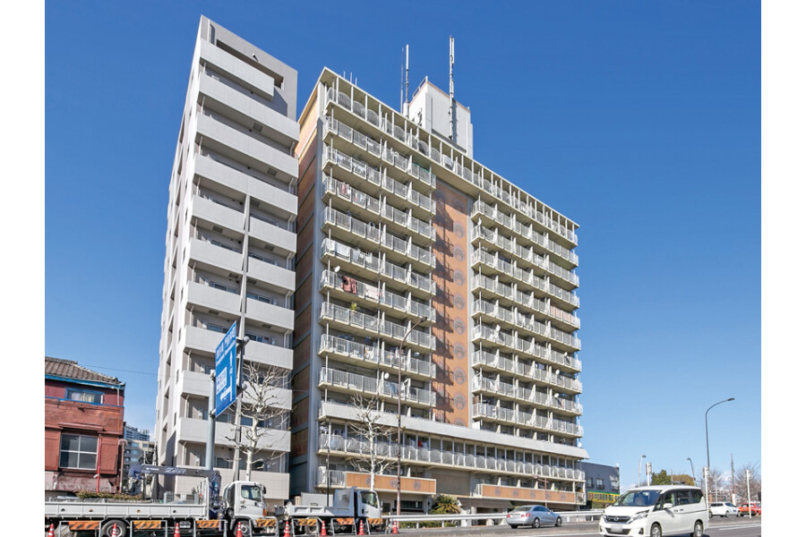 2DK Apartment to Buy in Chuo-ku Exterior