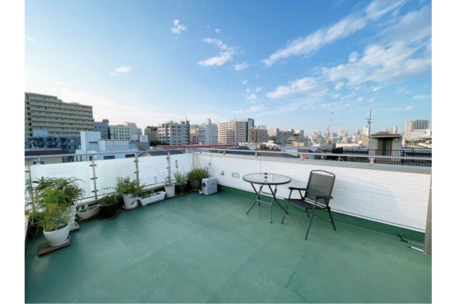 2LDK House to Buy in Shinagawa-ku Balcony / Veranda