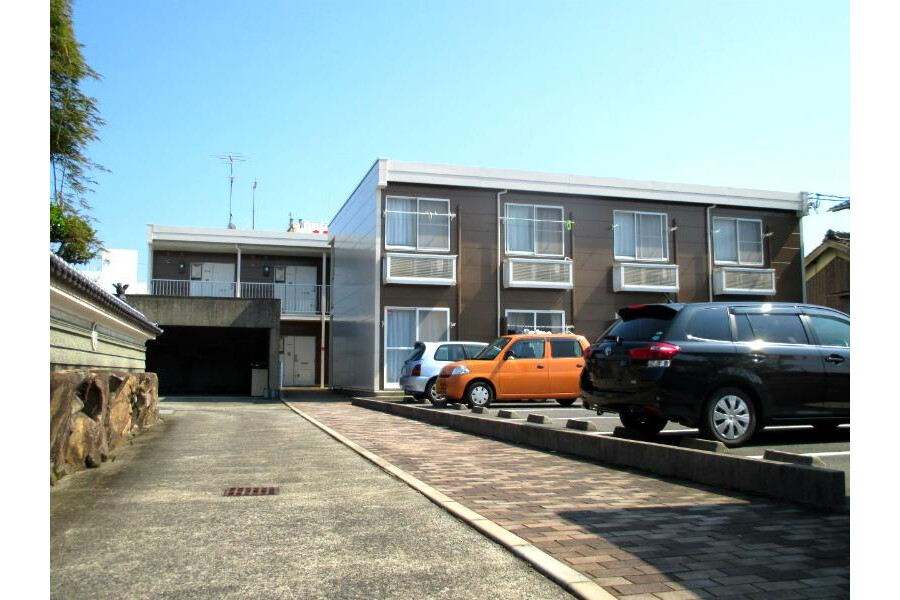 1K Apartment to Rent in Kurashiki-shi Exterior
