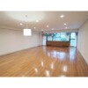 3LDK Apartment to Rent in Meguro-ku Living Room