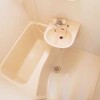 1K Apartment to Rent in Yokohama-shi Midori-ku Bathroom