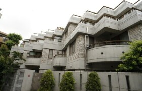 2LDK Mansion in Wakamiyacho - Shinjuku-ku