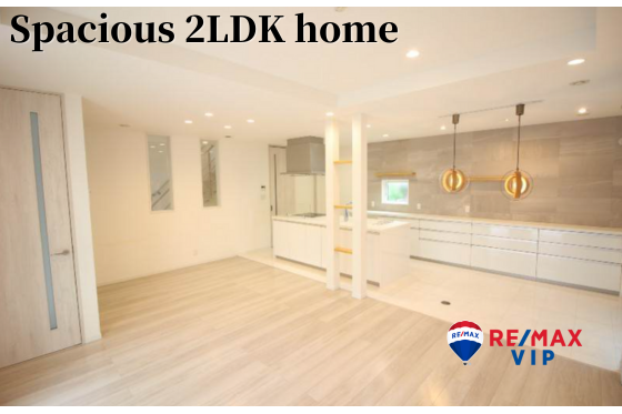 那霸市出售中的2LDK獨棟住宅房地產 起居室