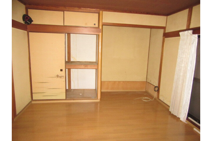 堺市西區出售中的5K獨棟住宅房地產 起居室