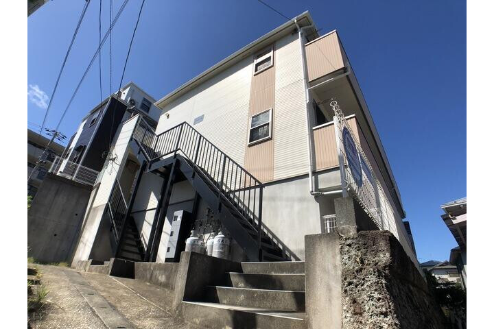 1R Apartment to Rent in Yokohama-shi Totsuka-ku Exterior