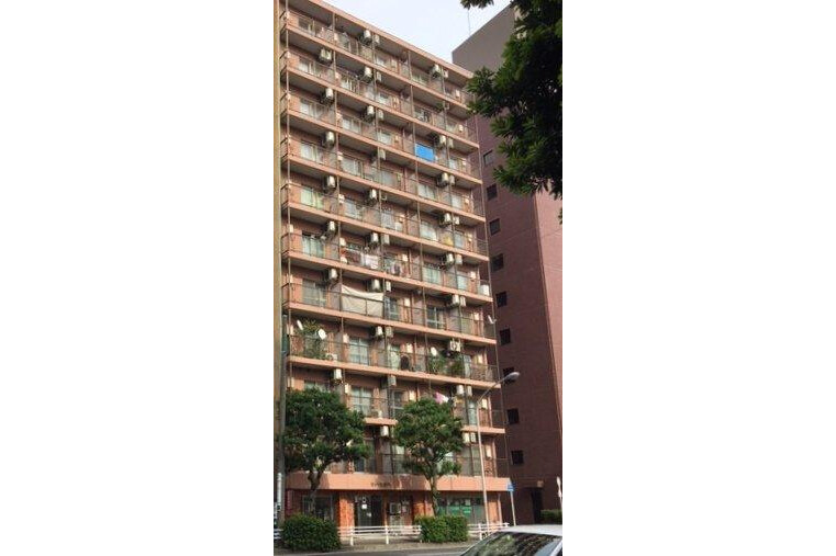 1R Apartment to Rent in Yokohama-shi Naka-ku Exterior