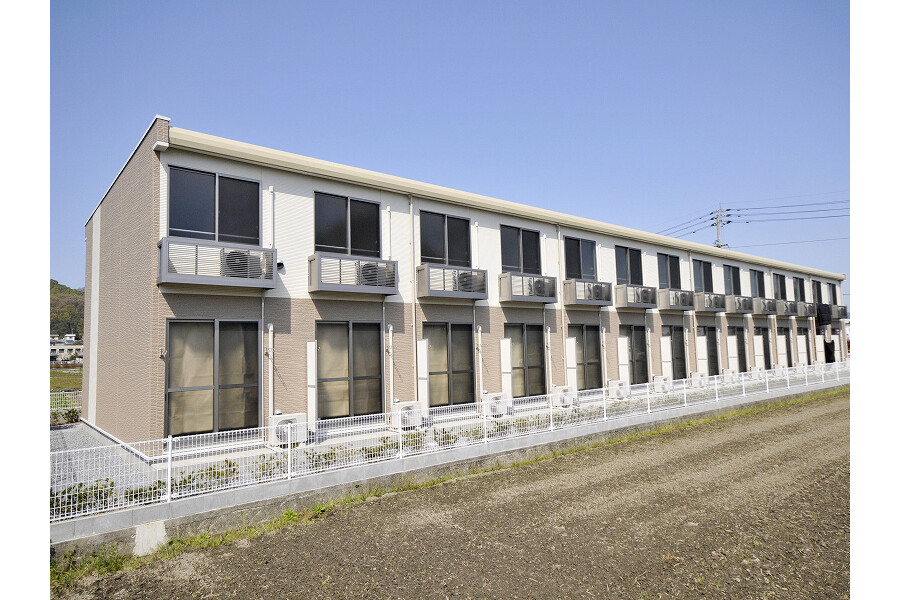 1LDK Apartment to Rent in Takamatsu-shi Exterior