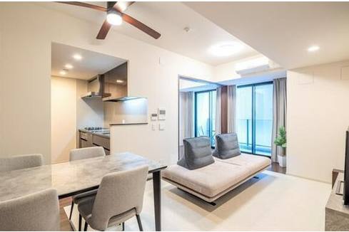 涩谷区出售中的2LDK公寓大厦房地产 起居室